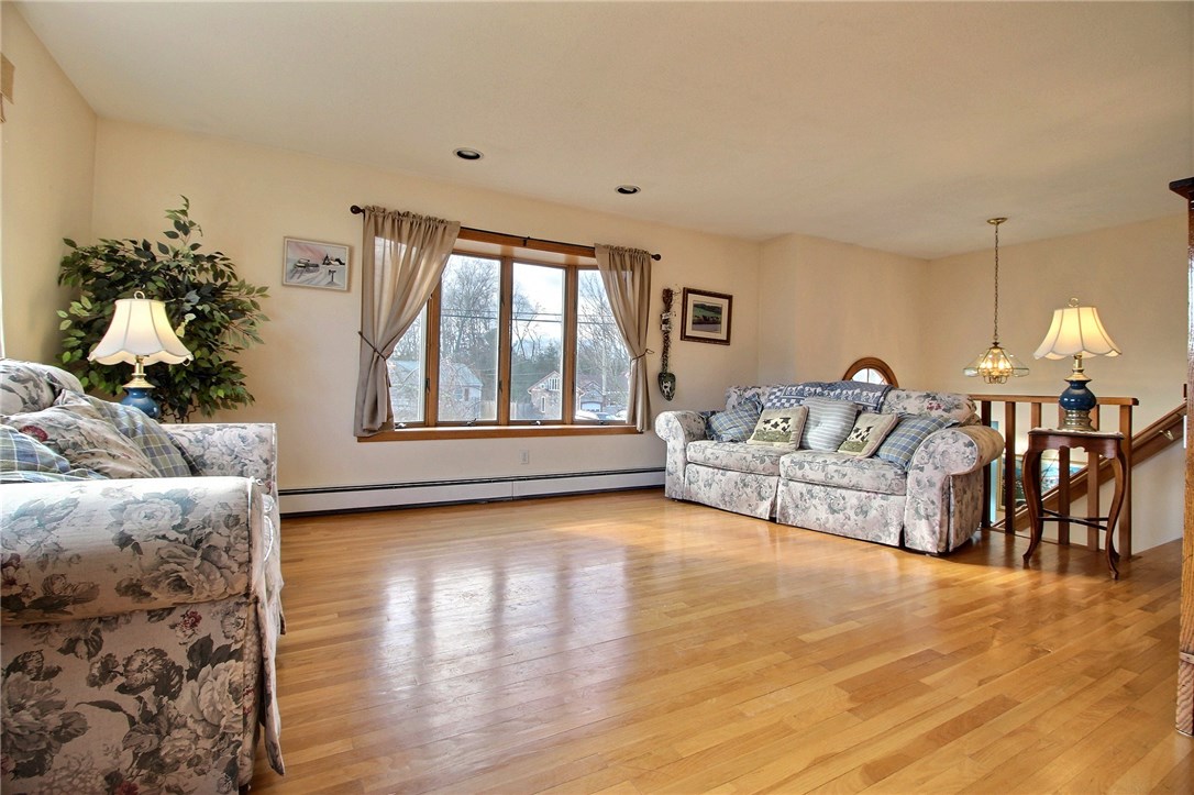 50 Hubbard Street Westerly, RI 02891 - Photo 6 of 33 Gallery Image 6