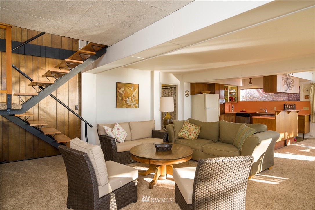 337 Lopez Road Lopez Island, WA 98261 - Photo 3 of 17 Gallery Image 3