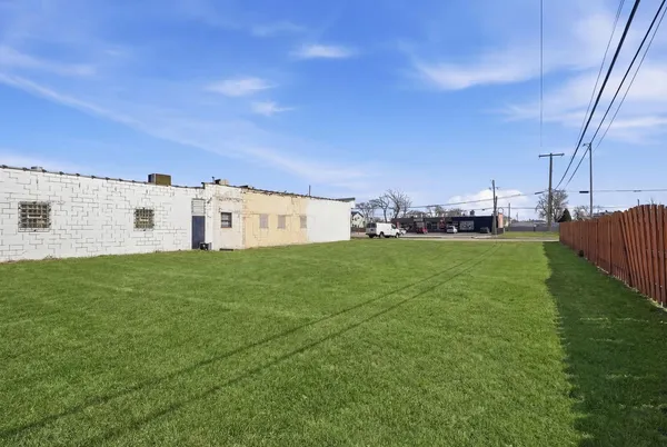 $115,000 | 8404 South Roberts Road, Justice, IL 60458