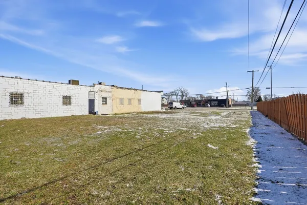 $115,000 | 8404 South Roberts Road, Justice, IL 60458