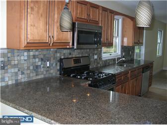 557 Winding Road Lansdale, PA 19446 - Photo 5 of 9 Kitchen