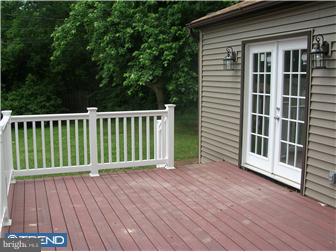 557 Winding Road Lansdale, PA 19446 - Photo 9 of 9 Deck