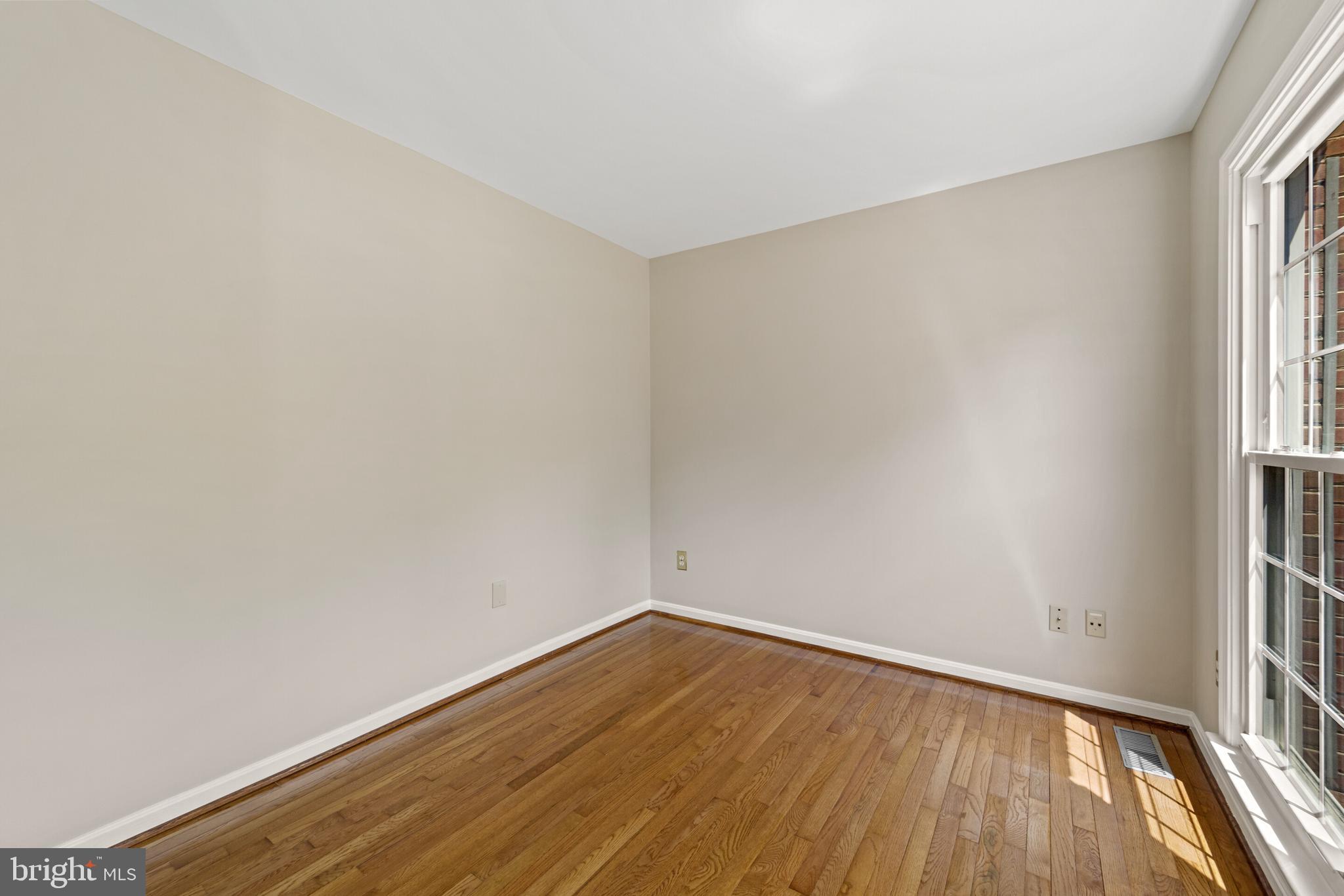 8104 Creekview Drive Springfield, VA 22153 - Photo 11 of 63 Office