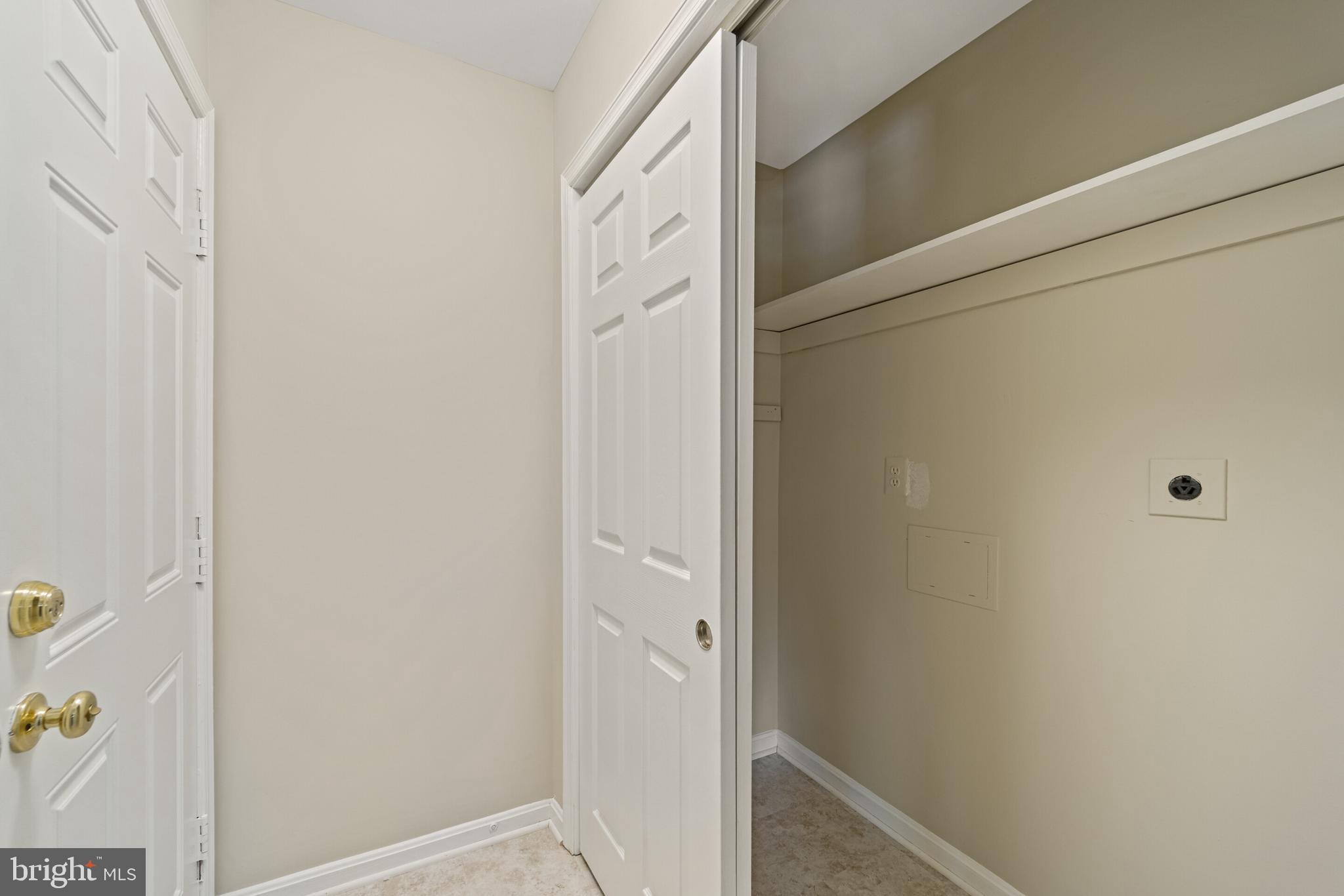 8104 Creekview Drive Springfield, VA 22153 - Photo 23 of 63 Mud room off garage with W&D hook up