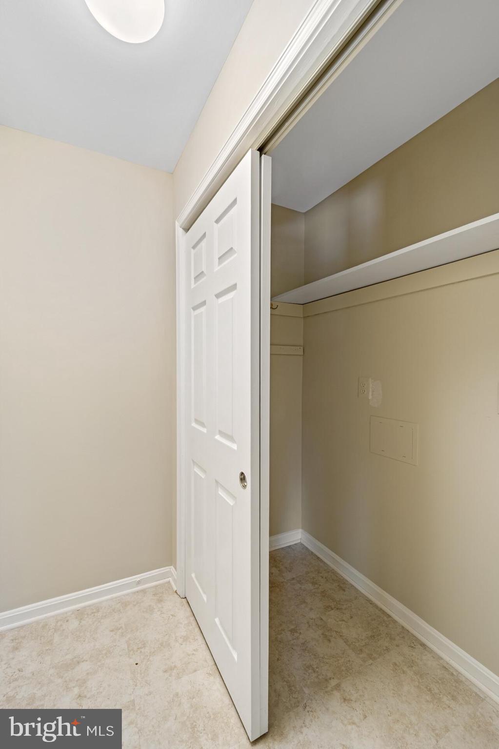 8104 Creekview Drive Springfield, VA 22153 - Photo 24 of 63