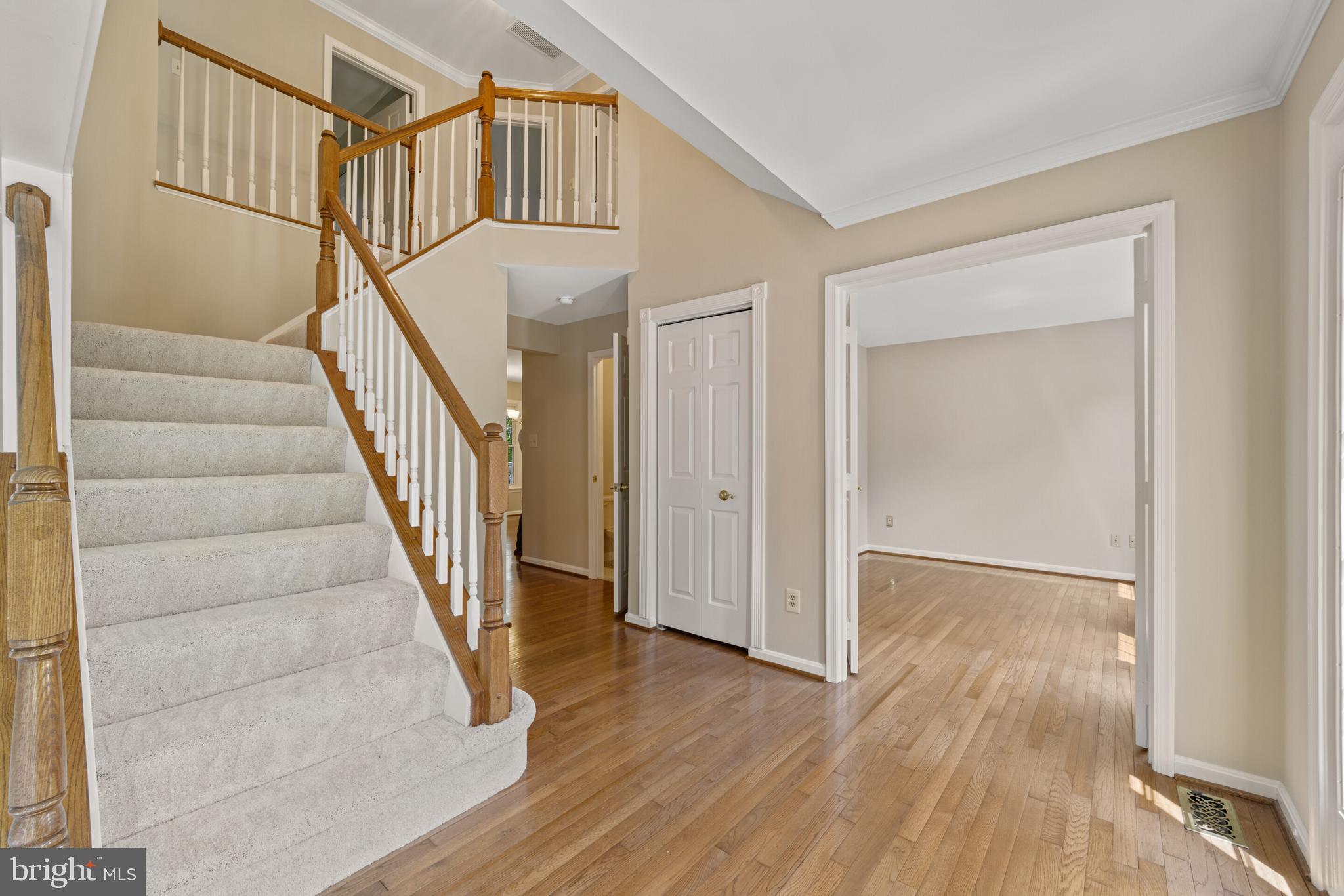 8104 Creekview Drive Springfield, VA 22153 - Photo 4 of 63 Center Hall Colonial Foyer