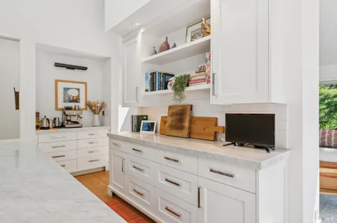 $3,895,000 | 83 Hatzic Court, Larkspur, CA 94939