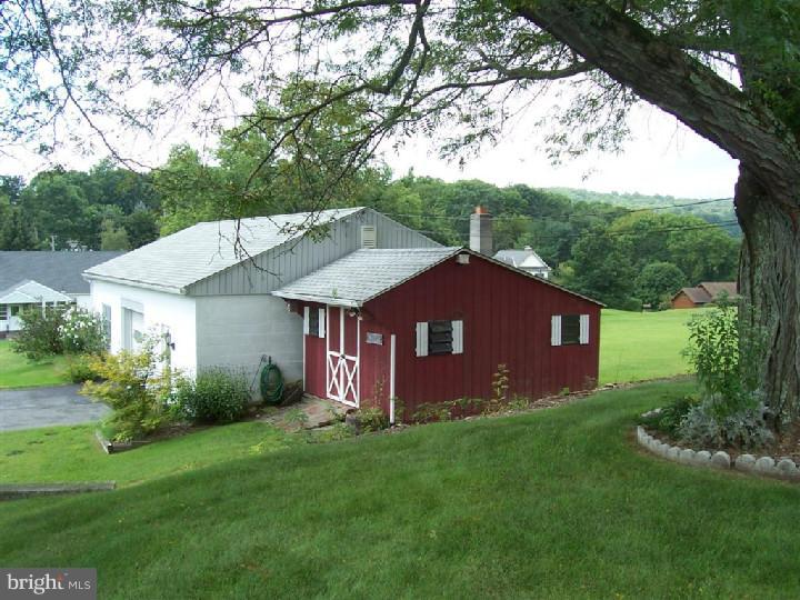 3 Christman Road Reading, PA 19606 - Photo 5 of 13