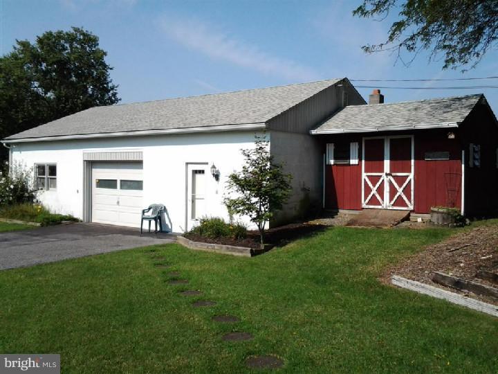3 Christman Road Reading, PA 19606 - Photo 6 of 13
