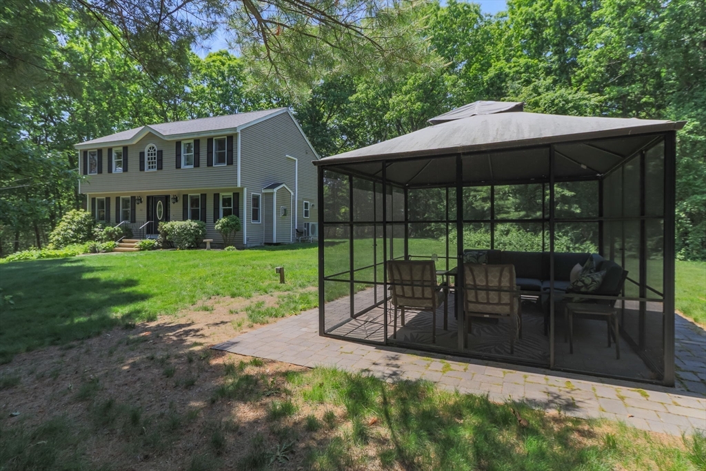 561 Old Dunstable Road Groton, MA 01450 - Photo 30 of 39