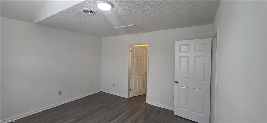 2714 Westgate Drive High Point, NC 27265 - Photo 13 of 36