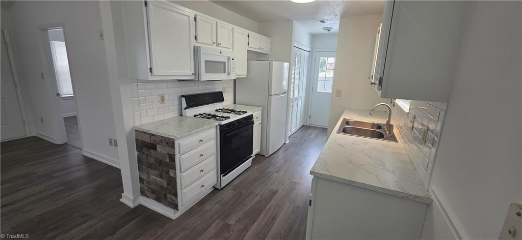 2714 Westgate Drive High Point, NC 27265 - Photo 18 of 36