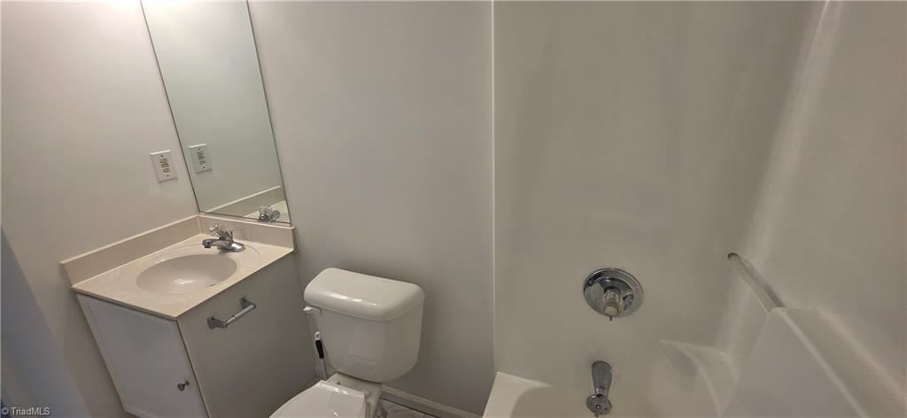 2714 Westgate Drive High Point, NC 27265 - Photo 27 of 36