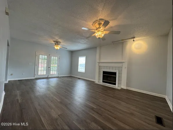 $2,250 | 8973 Stephens Church Road, Wilmington, NC 28411