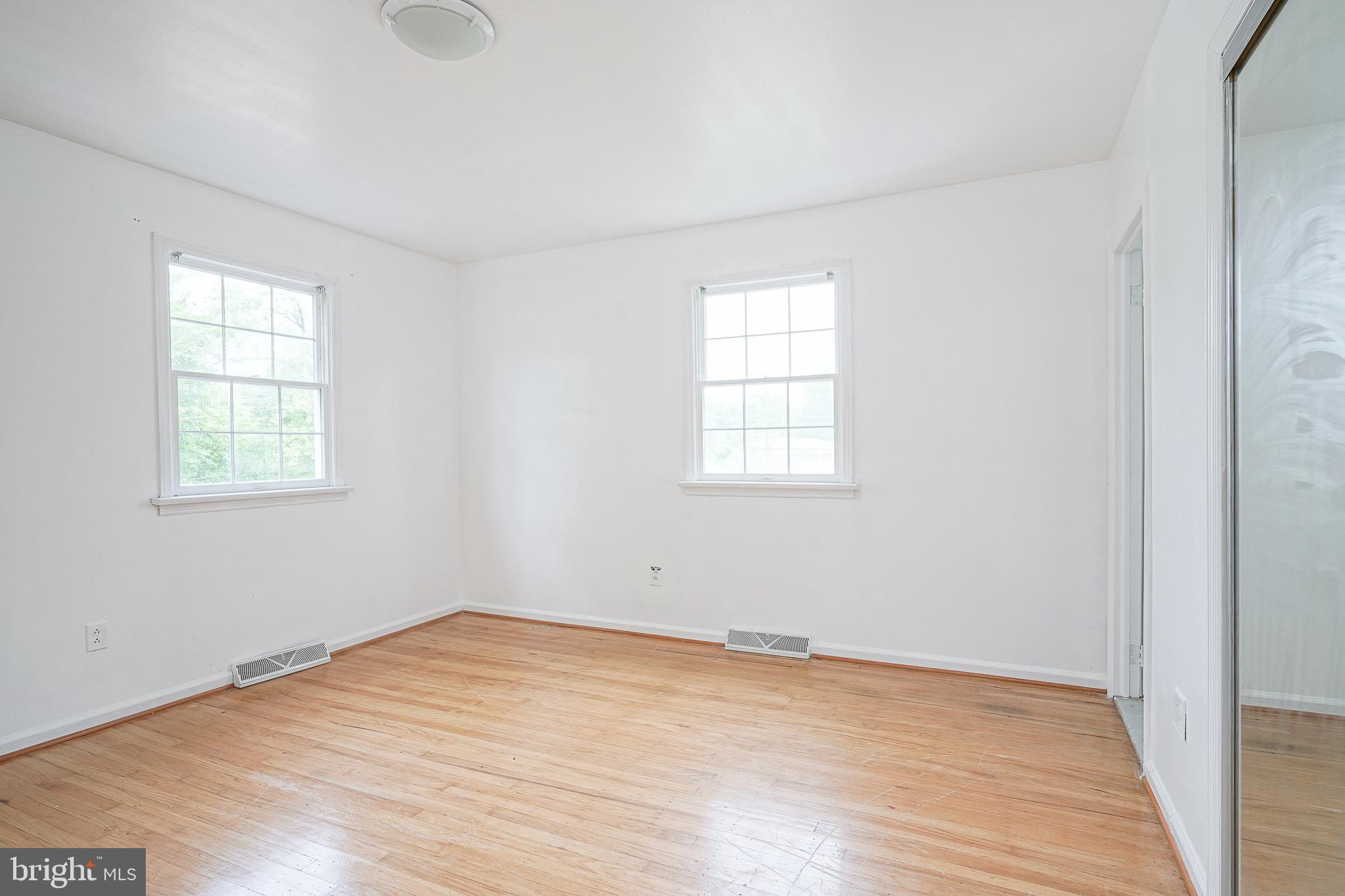 562 Hurffville - Cross Keys Road Sewell, NJ 08080 - Photo 26 of 35