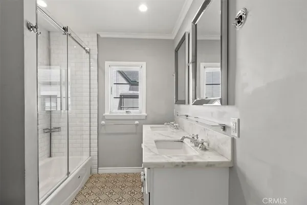 $5,900 | 2682 East Villa Street, Pasadena, CA 91107