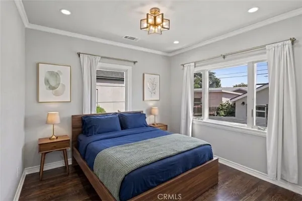 $5,900 | 2682 East Villa Street, Pasadena, CA 91107