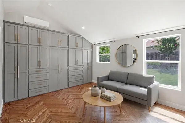 $5,900 | 2682 East Villa Street, Pasadena, CA 91107