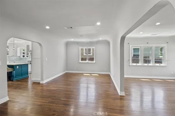 $5,900 | 2682 East Villa Street, Pasadena, CA 91107