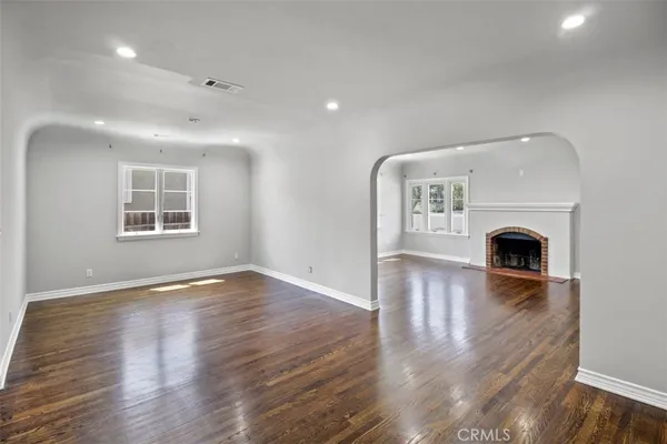 $5,900 | 2682 East Villa Street, Pasadena, CA 91107