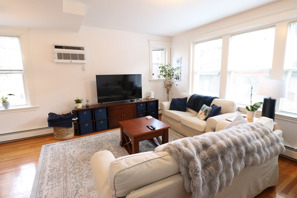 30 Upland Road, Unit 7 Cambridge, MA 02140 - Photo 4 of 14