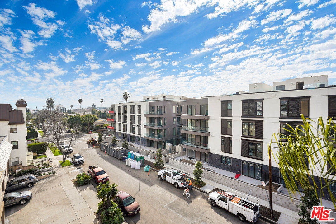 420 South Hamel Road, Unit PH1 Los Angeles, CA 90048 - Photo 30 of 30