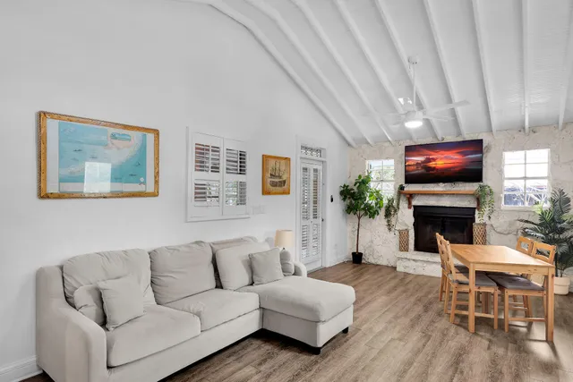 $719,000 | 71 North Bay Harbor Drive, Key Largo, FL 33037