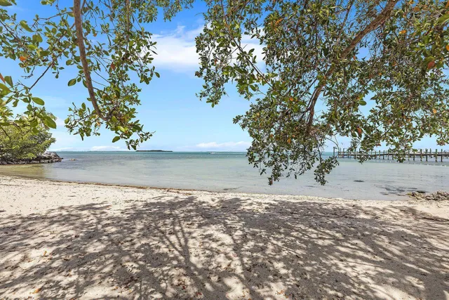 $719,000 | 71 North Bay Harbor Drive, Key Largo, FL 33037