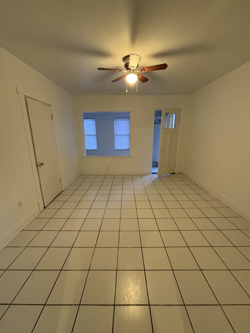 15634 Union Avenue Harvey, IL 60426 - Photo 20 of 34 a view of an empty room