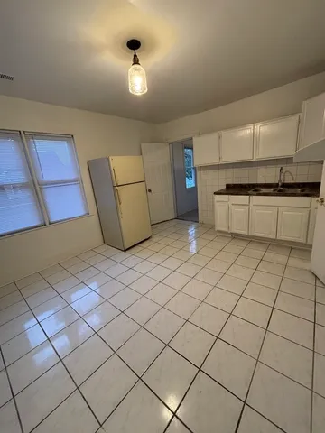 $189,900 | 15634 Union Avenue, Harvey, IL 60426