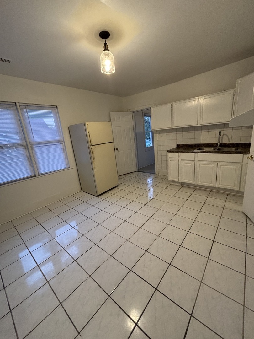 15634 Union Avenue Harvey, IL 60426 - Photo 23 of 34