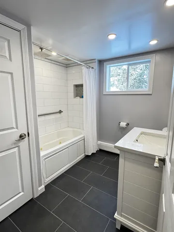 $575,000 | 22 Brae Burn Road, Moultonborough, NH 03254