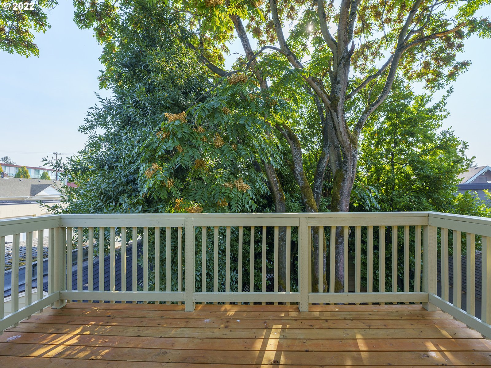 2424 Southeast Caruthers Street Portland, OR 97214 - Photo 23 of 32 a view of a wooden fence