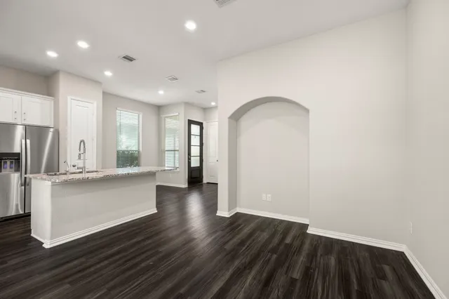 $285,000 | 162 Moon Dance Court, Conroe, TX 77304