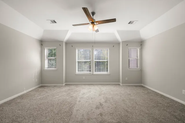 $285,000 | 162 Moon Dance Court, Conroe, TX 77304