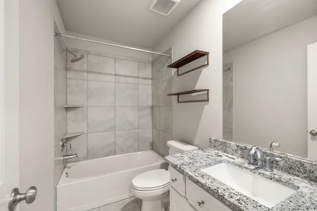 $285,000 | 162 Moon Dance Court, Conroe, TX 77304