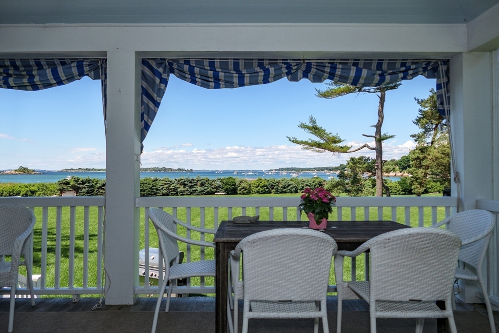 48 Proctor Street Manchester, MA 01944 - Photo 5 of 36