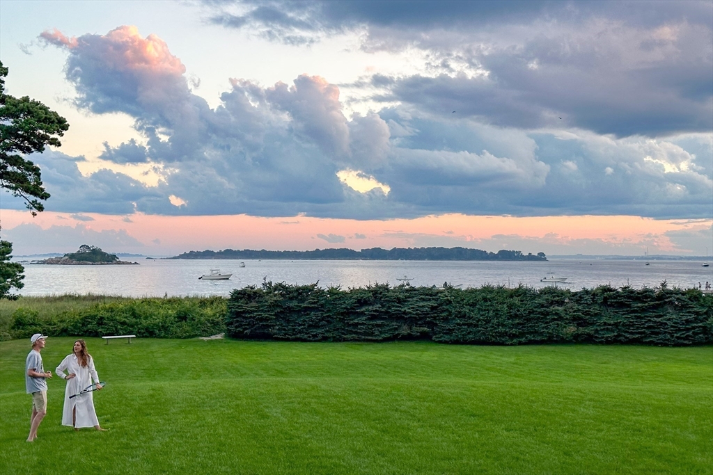 48 Proctor Street Manchester, MA 01944 - Photo 6 of 36