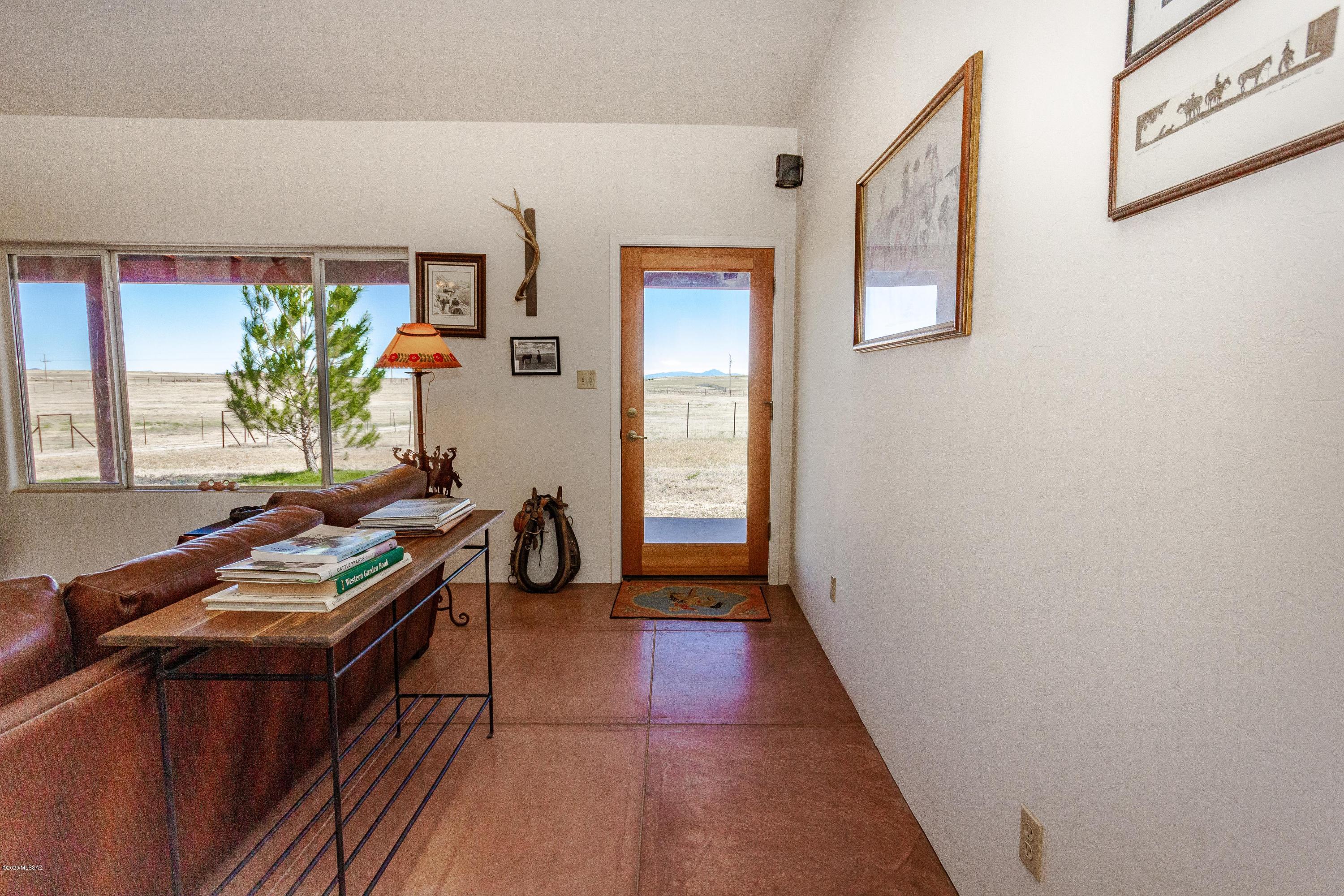 257 Lower Elgin Road Elgin, AZ 85611 - Photo 9 of 49 Gallery Image 9