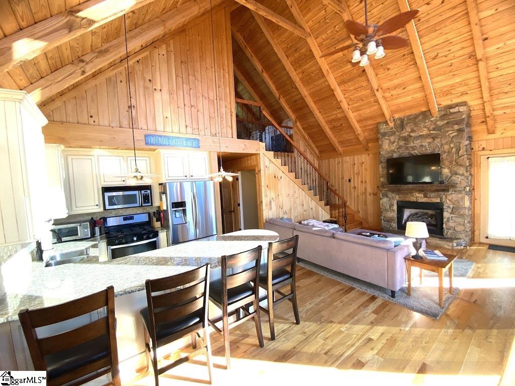 161 Harbour Point Six Mile, SC 29682 - Photo 2 of 32 Gallery Image 2