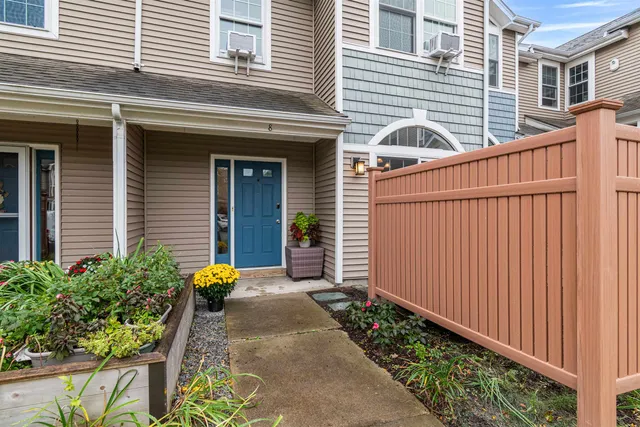 $520,000 | 602 North Avenue, Unit 8, Burlington, VT 05408