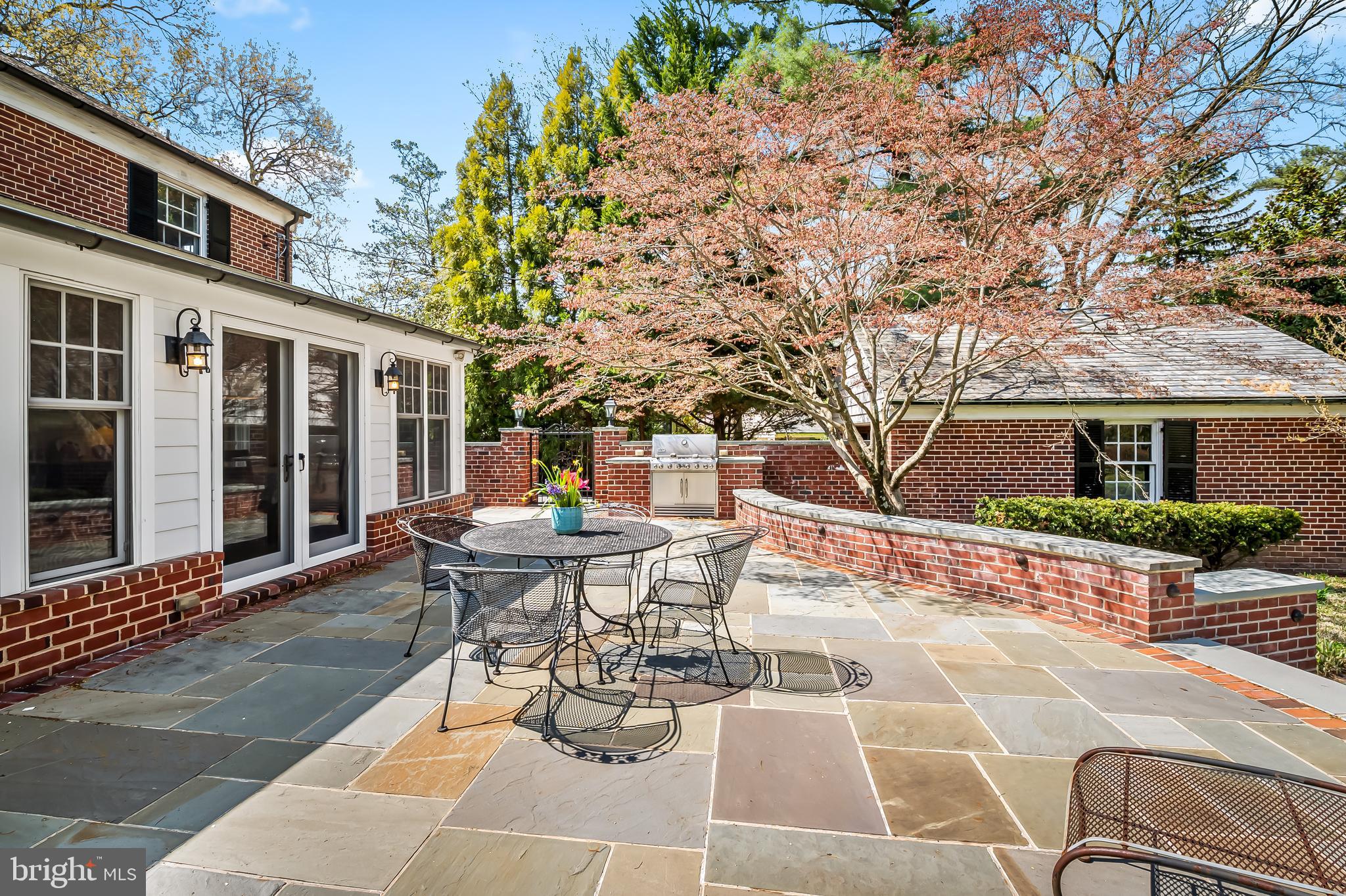 5911 Meadowood Road Baltimore, MD 21212 - Photo 42 of 52 Stone patio with grill