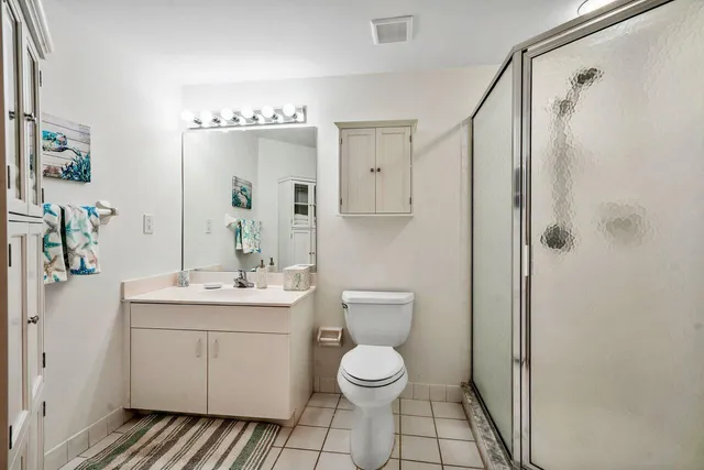 $2,700 | 300 Uno Lago Drive, Unit 304, Juno Beach, FL 33408