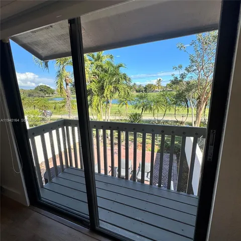 $550,000 | 12939 Southwest 95th Avenue, Miami, FL 33176