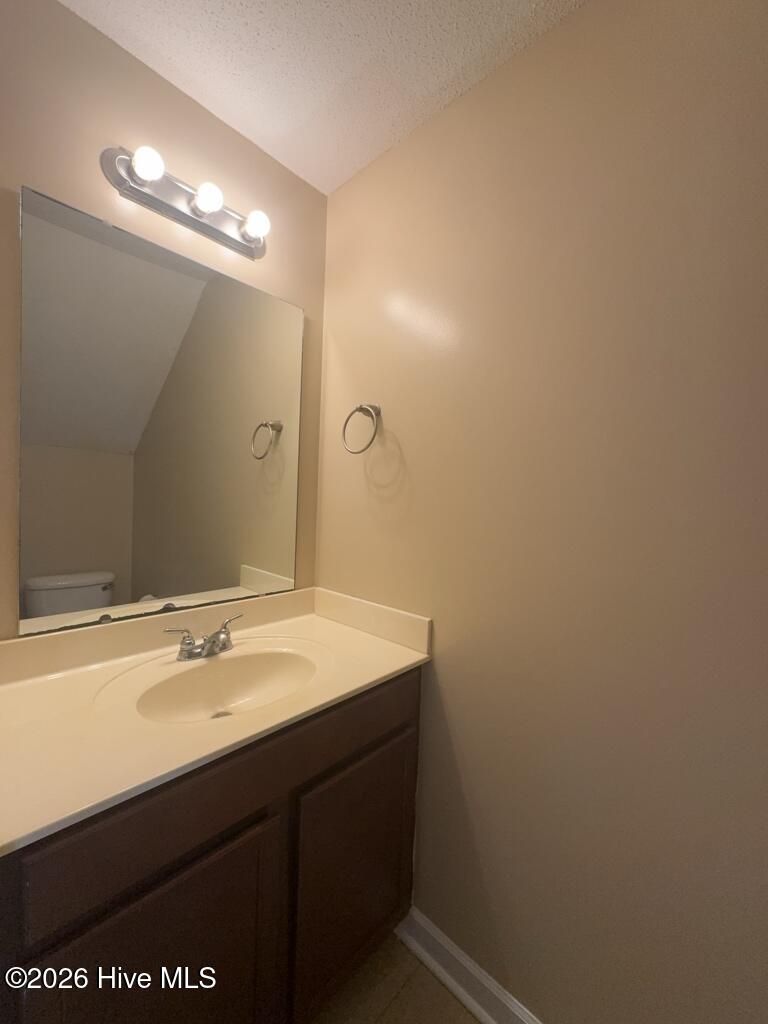 202 Lanieve Court, Unit 6 Hubert, NC 28539 - Photo 8 of 18 Bathroom 1