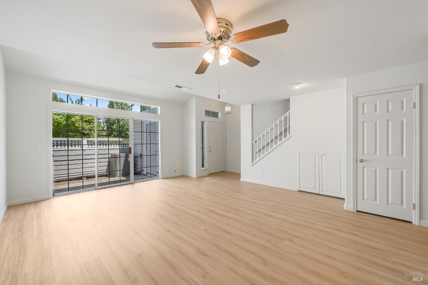 718 West Jasmine Circle Santa Rosa, CA 95407 - Photo 2 of 20