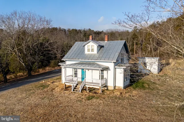 $210,000 | 10997 Senedo Road, Mount Jackson, VA 22842