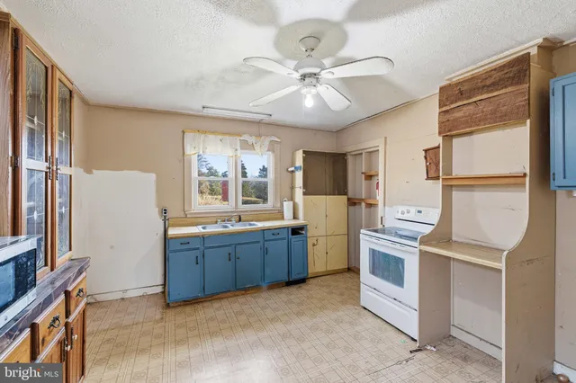 $210,000 | 10997 Senedo Road, Mount Jackson, VA 22842