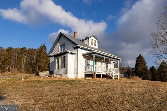 $210,000 | 10997 Senedo Road, Mount Jackson, VA 22842