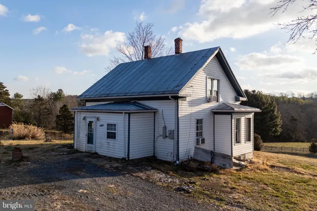 $210,000 | 10997 Senedo Road, Mount Jackson, VA 22842